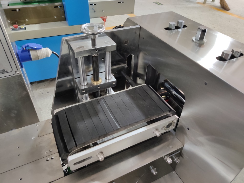 Automatic Horizontal Pillow Packing Machine